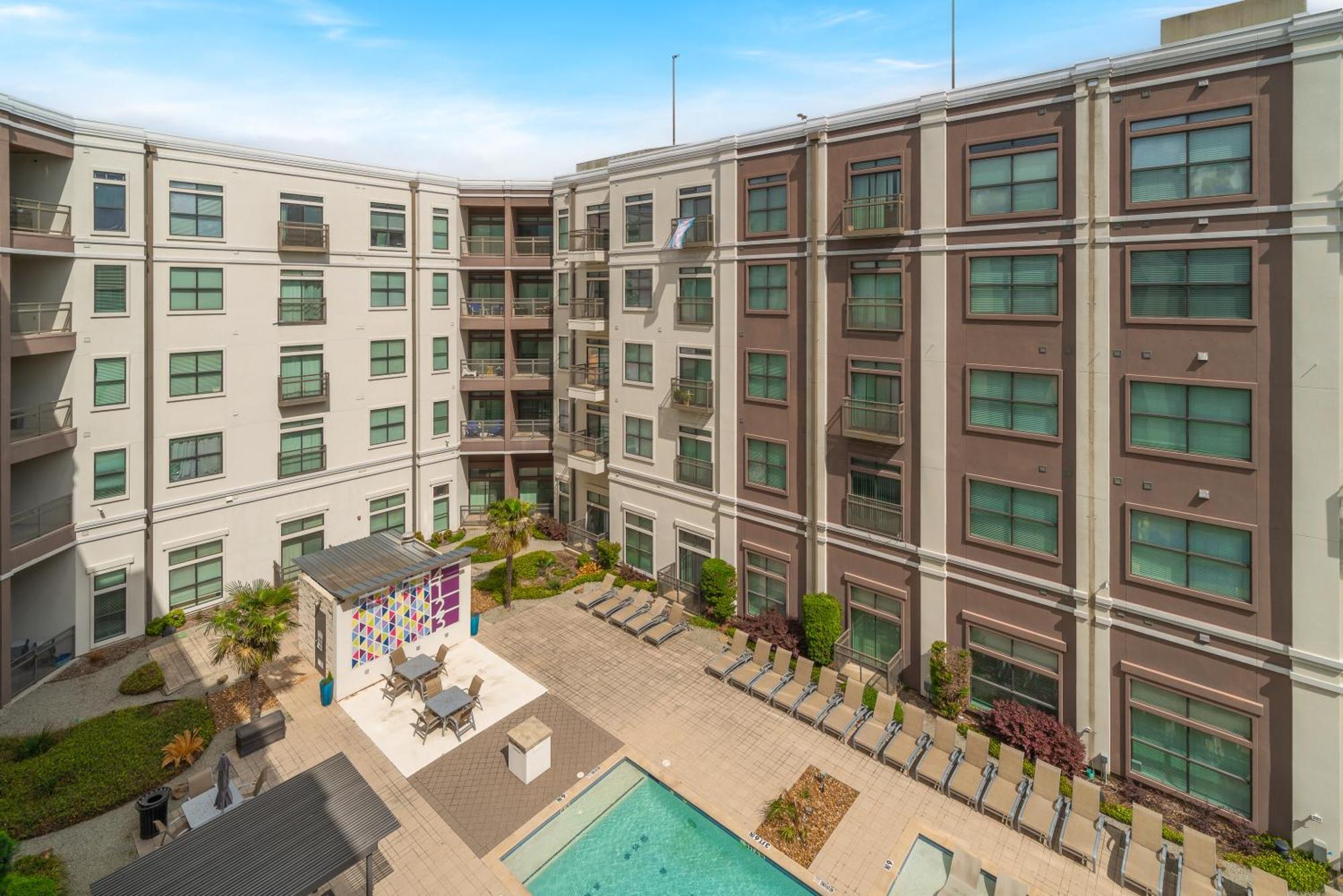 Cs 4516 Lovely In Uptown Hub Apartment *